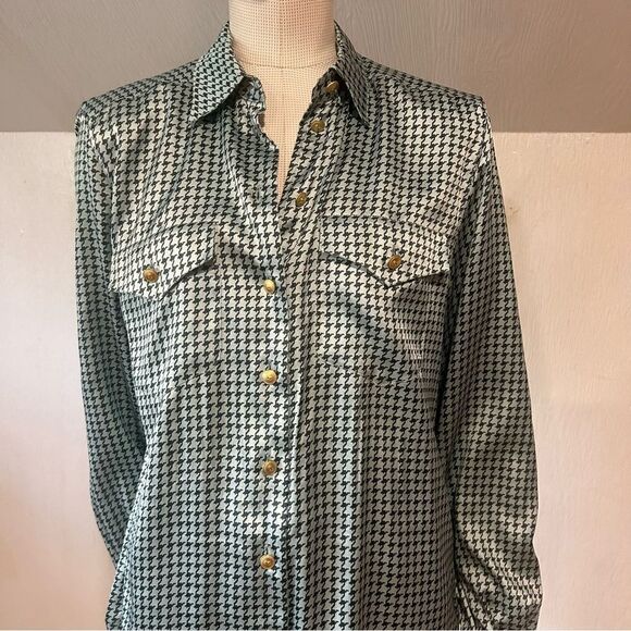Basler Vintage Light Blue Houndstooth Satin Pajama Style Blouse Button Down Top - Picture 7 of 11